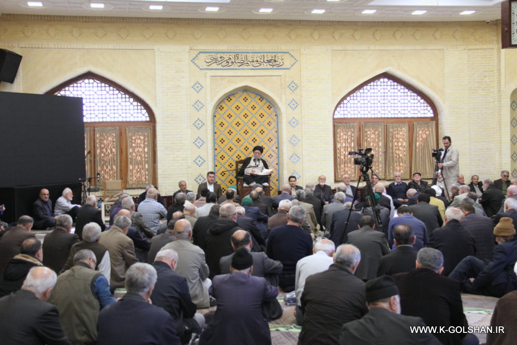 تفسیر قرآن کریم توسط حضرت آیت الله سیدکاظم نورمفیدی نماینده ولی فقیه در استان گلستان و امام جمعه گرگان همه روزه در ایام ماه مبارک رمضان بعداز اقامه نماز جماعت ظهر و عصر در مسجد جامع گلشن گرگان برگزار شد.